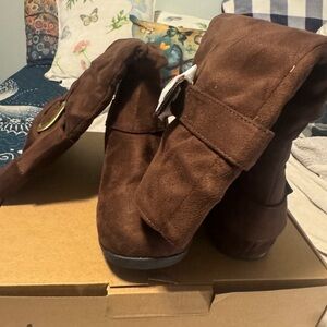 Journee boots chocolate